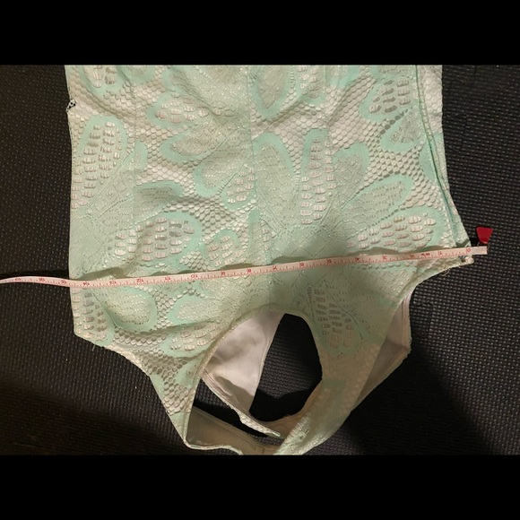 Lilly Pulitzer Dress (Altered to a Size 2) - Picture 6 of 9